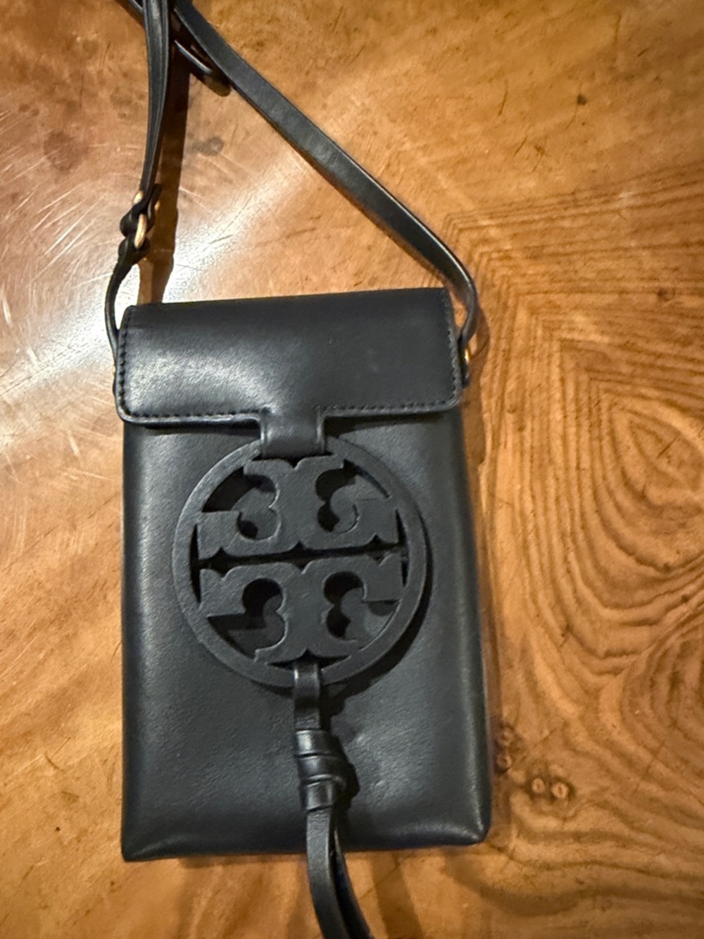 Tory Burch Black Leather Crossbody Phone Bag - Picture 5 of 12